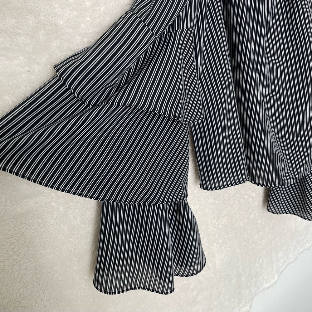 J.O.A. Tiered Ruffled Off-Shoulder Top - Picture 5 of 5